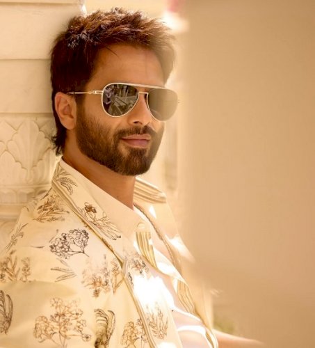 Shahid Kapoor playfully tags wife Mira, brother Ishaan as ‘fans’