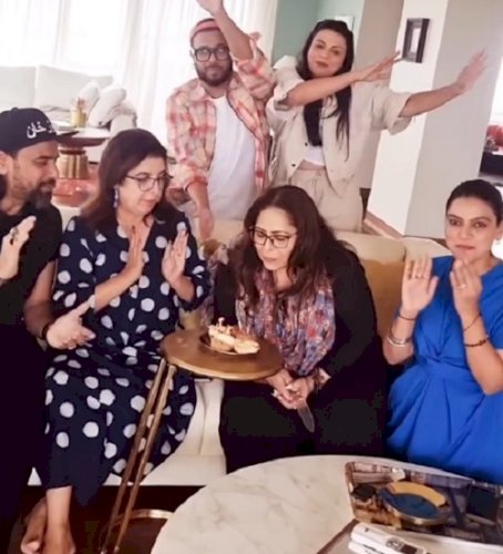 Farah Khan hosts special birthday lunch for Geeta Kapur as she turns 52