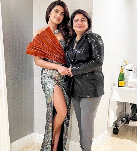 Priyanka Chopra receives the sweetest birthday wish from mom Dr. Madhu Chopra
