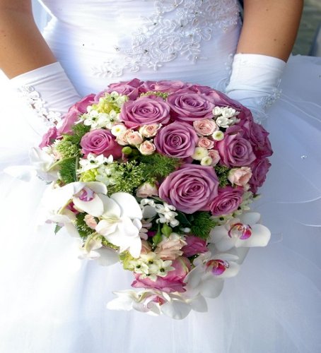 Fashion Wedding Bouquets: Where Style Meets Bloom