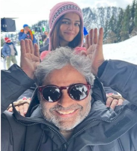 Wamiqa Gabbi wishes ‘Guru’ Vishal Bhardwaj on 60th birthday