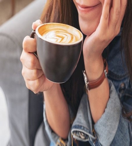 Drinking coffee at night may raise impulsivity in women