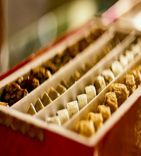 Scandalous Foods Reveals Tradition Still Rules Festive Gifting, With Mithai Outshining Gourmet Treats