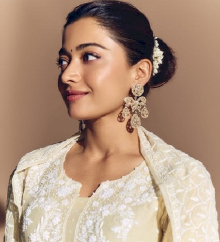 Rashmika Mandanna pens a love letter to all the 'girlies growing into the woman they love'