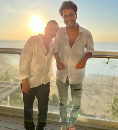 Vicky Kaushal's dad Sham Kaushal cannot contain his joy after becoming a 'dadaji'