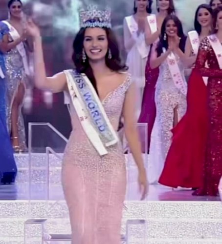 Manushi Chhillar celebrates 8 Years of her Miss World win