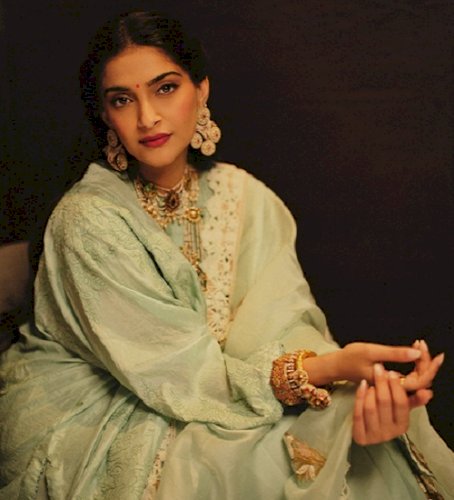 Sonam Kapoor is ‘shaadi ready’, reveals two looks she absolutely loved