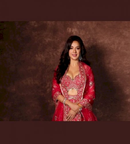 Rupali Ganguly celebrates ‘colours, craft and culture’ as she stuns in red lehenga