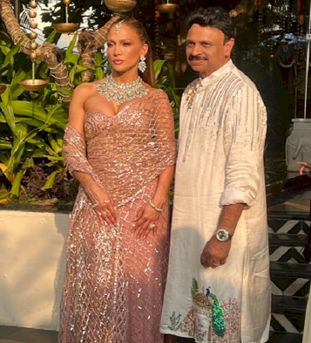 JLo dons Indian wear as she attends high-profile Indian wedding in Udaipur