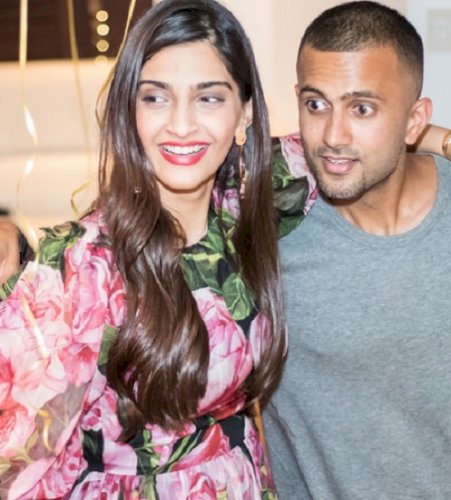 Sonam Kapoor marks eight years since she got 'engaged' to Anand Ahuja in NY