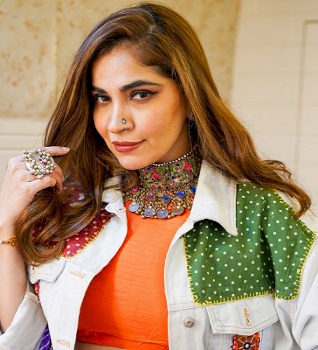 Shruti Pathak recollects her interaction with Kartik Aaryan during ‘Hum Dono’ recording