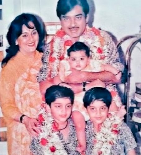 Subhash Ghai recalls ‘Kalicharan, Vishwanath’ days as he wishes Shatrughan Sinha on b’day