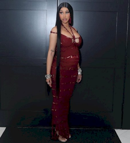 Cardi B celebrates 1st Christmas as mom of 4 kids