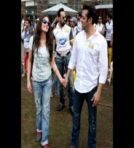 Sneha Ullal wishes her ‘first reel love’ Salman Khan ‘peace, protection’ on b’day