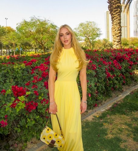 Lindsay Lohan says she 'safe' in Dubai