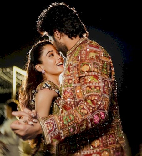 Vijay Deverakonda & Rashmika treats with glimpses from their dreamy Mehendi ceremony: It went off too fast
