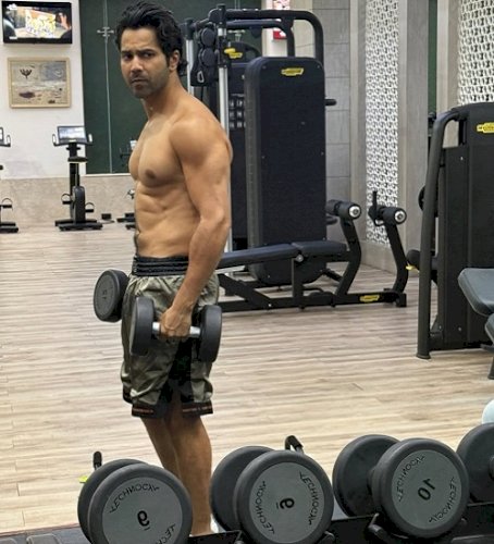 Varun Dhawan says 'Hai jawaani toh workout karna hain' as he flaunts his toned physique