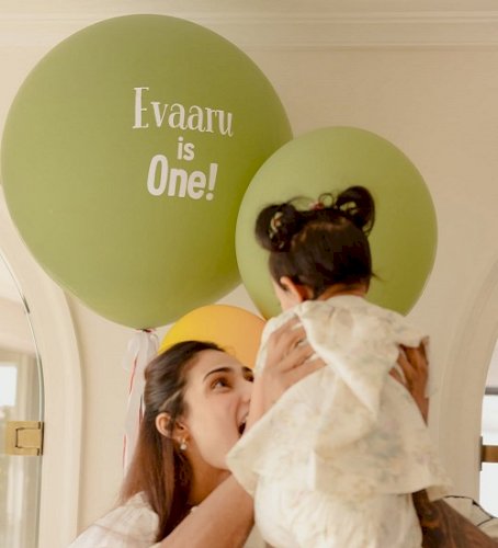 Athiya Shetty says 'Thank you for choosing us' as daughter Evaarah turns 1