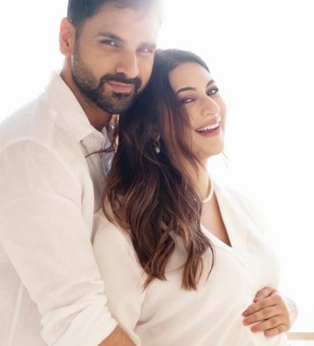 Divyanka Tripathi talks about calming her baby in the womb, says it stopped the rigorous kicking instantly