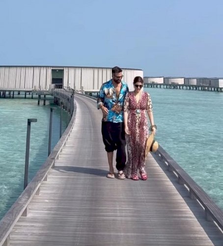 Akshay Kumar says he still falls for wife Twinkle Khanna daily