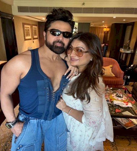 Himesh Reshammiya's anniversary wish for wife Sonia Kapoor: You are the soul behind my melody