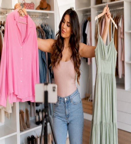 Influencer Fashion Trends: Shaping the Future of Style
