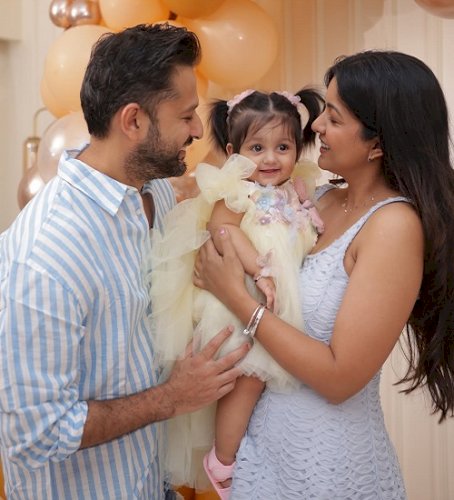 Ishita Dutta & Vatsal Sheth reveals daughter Veda's face on her 1st birthday
