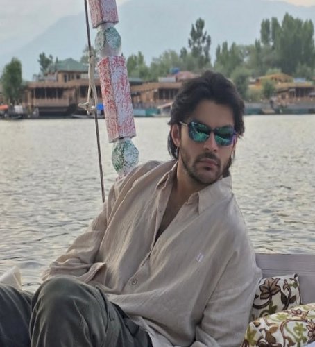 Veer Pahariya soaks in Kashmir's magic during first visit, calls it 'Paradise on Earth'