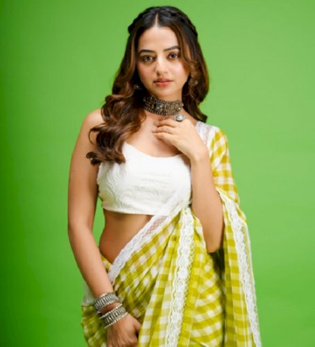 Helly Shah speaks up on importance of saving money in the face of global crises, conflicts
