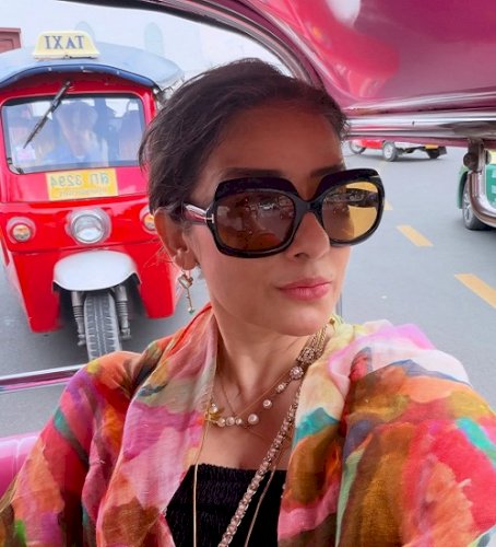 Manisha Koirala takes a tuk-tuk ride in Bangkok: Joy often arrives in the simplest ways