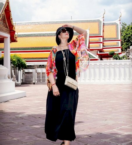 Manisha Koirala reflects on staying true to oneself in her Thailand diaries