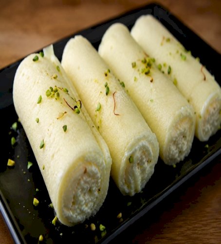 Malai Roll Recipe – A Creamy Indian Sweet Delight