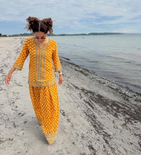 Taapsee Pannu finds solace by the sea: Picking up some thoughts