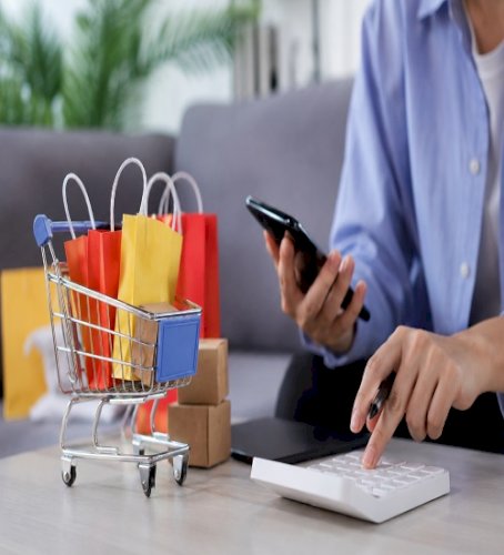 Shopping Hacks Everyone Should Know: Smart Ways to Save Money and Shop Like a Pro