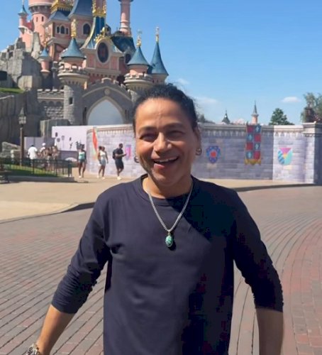 Kailash Kher finds childhood joy in Paris, says ‘the greatest journey is rediscovering the child within’