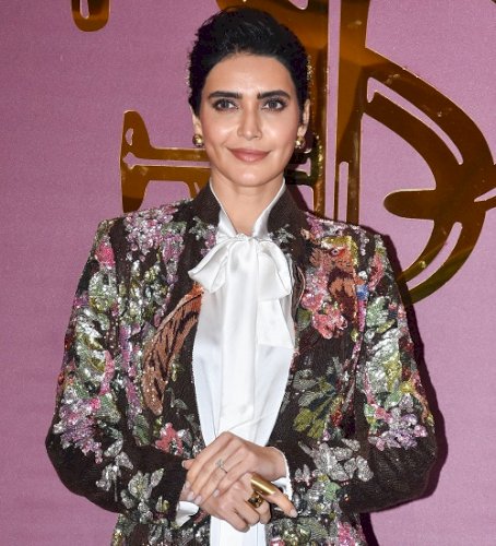 Karishma Tanna says spending ‘early morning with myself’ is her ‘favourite time’