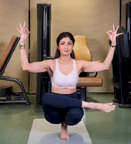Shilpa Shetty flaunts her balancing skills: A little balance never hurt