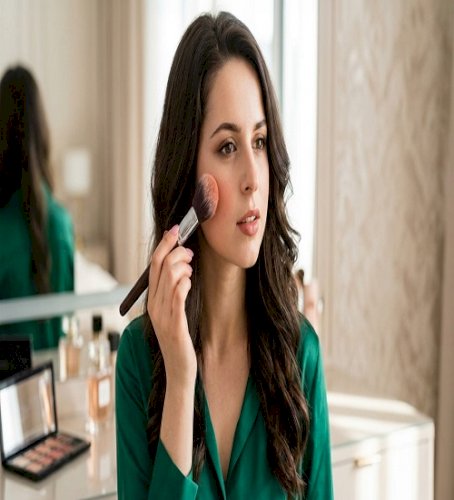 These mistakes after makeup are damaging your skin, learn the right way to maintain your glow.