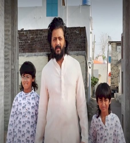 Riteish Deshmukh on sons Riaan and Rahyl calling him the ‘best father’: ‘You never met my baba'