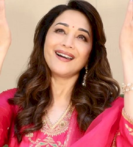 Madhuri Dixit recreates ‘Maskara’: Couldn’t resist this one