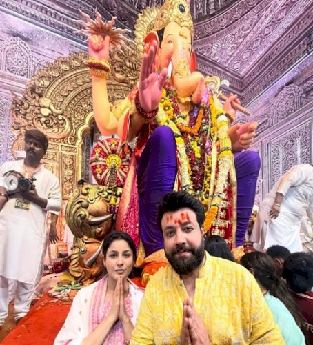 Shehnaaz Gill, Varun Sharma offer prayers at Lalbaugcha Raja
