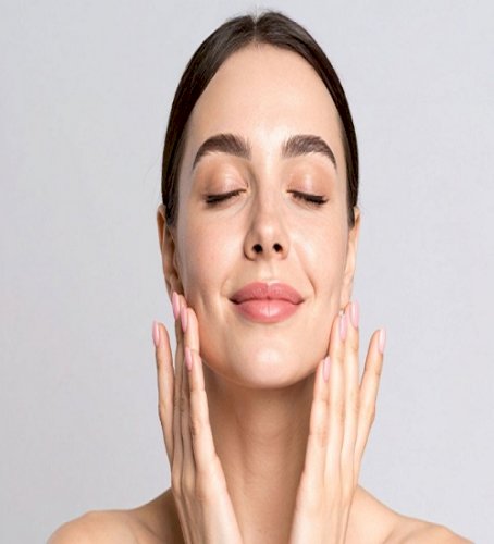 Want a celebrity-like glow? Learn the benefits of ice water facials.